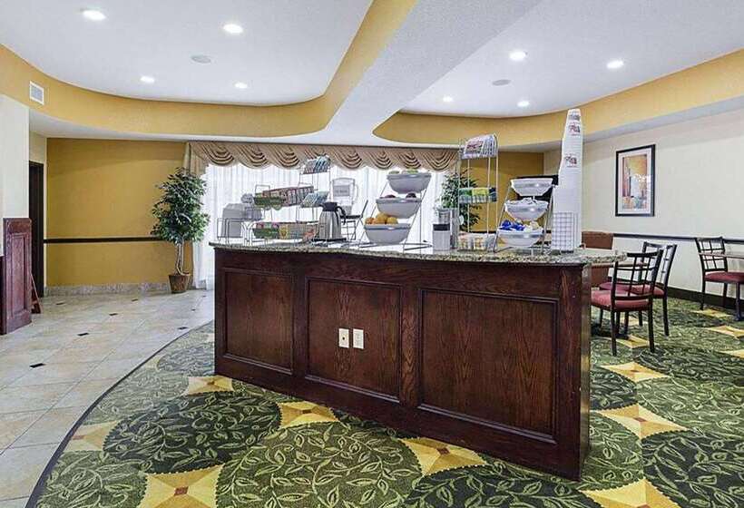 فندق Days Inn & Suites By Wyndham Houston / West Energy Corridor