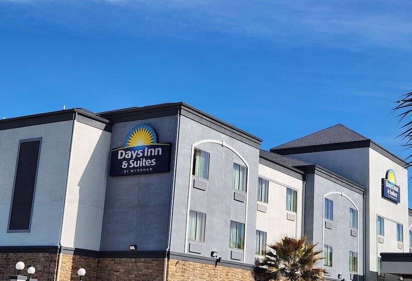فندق Days Inn & Suites By Wyndham Houston / West Energy Corridor