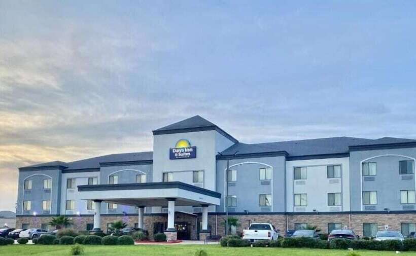 فندق Days Inn & Suites By Wyndham Houston / West Energy Corridor