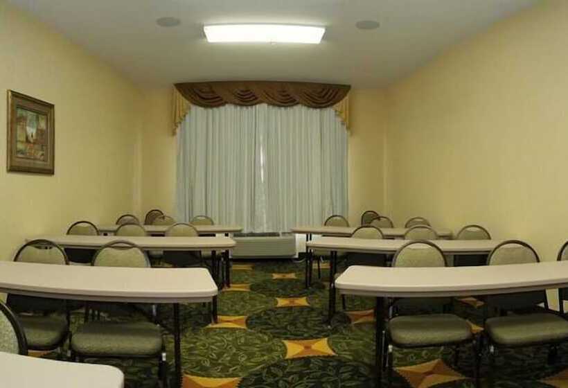 فندق Days Inn & Suites By Wyndham Houston / West Energy Corridor