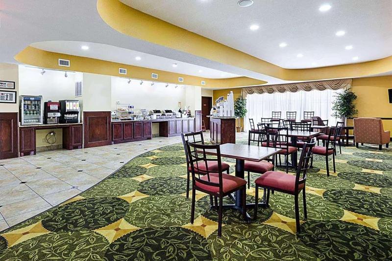 فندق Days Inn & Suites By Wyndham Houston / West Energy Corridor