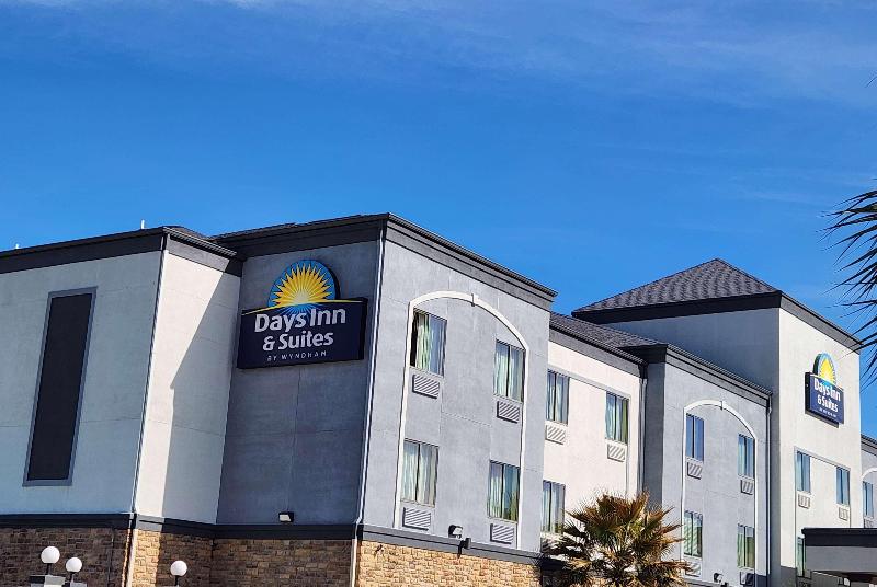 فندق Days Inn & Suites By Wyndham Houston / West Energy Corridor