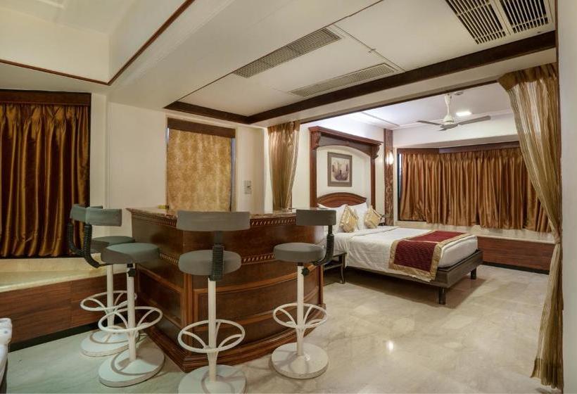 فندق Executive Enclave