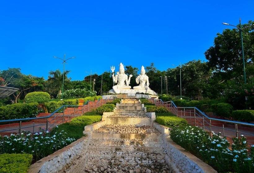 Отель Four Points By Sheraton Visakhapatnam