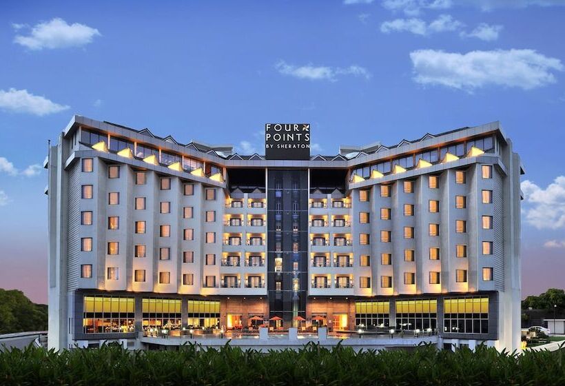ホテル Four Points By Sheraton Visakhapatnam