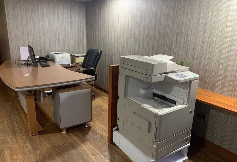 Отель Four Points By Sheraton Visakhapatnam