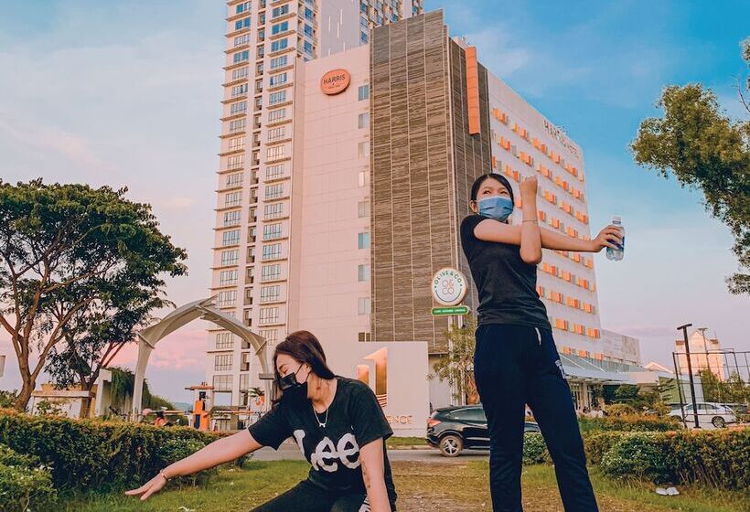 Harris Hotel Batam Center