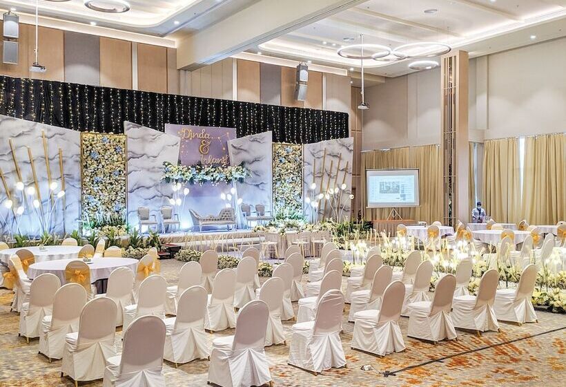 Harris Hotel Batam Center