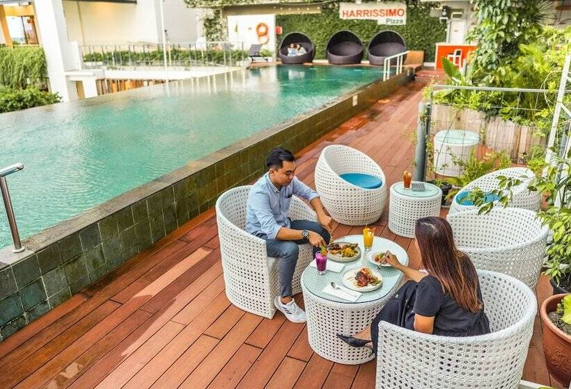 Harris Hotel Batam Center