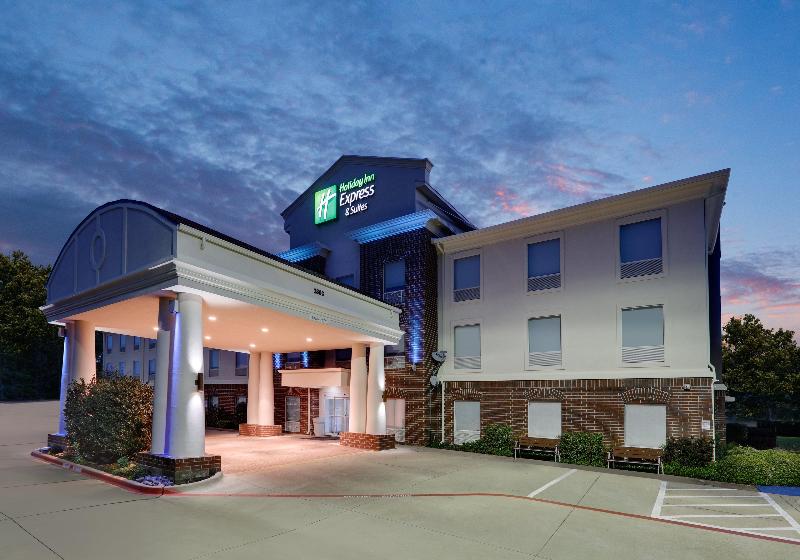 Holiday Inn Express Hotel & Suites Cleburne, An Ihg