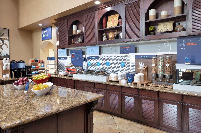 Holiday Inn Express Hotel & Suites Dfw West   Hurst, An Ihg