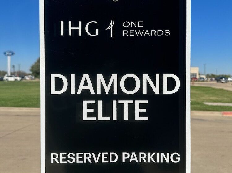 Holiday Inn Express Hotel & Suites Ennis, An Ihg