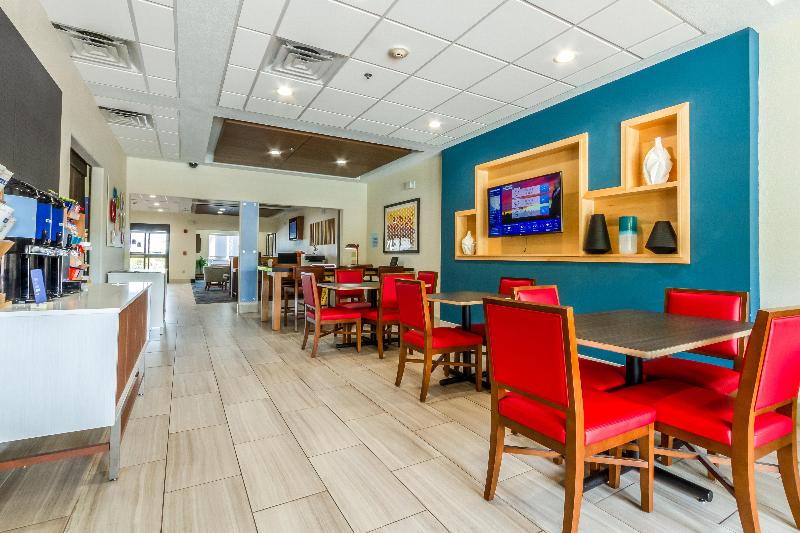 בית מלון כפרי Holiday Inn Express & Suites Hearne By Ihg