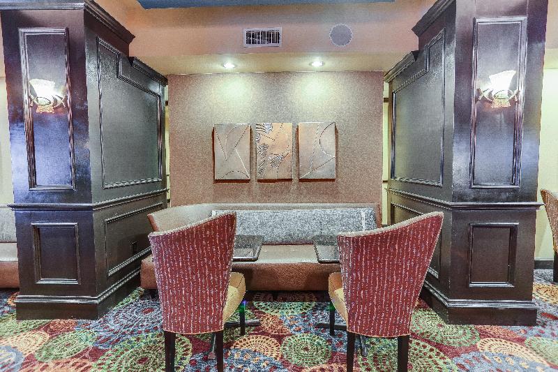 Holiday Inn Express Hotel & Suites Huntsville, An Ihg