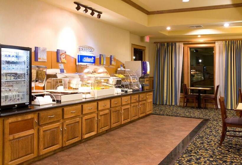 ホテル Holiday Inn Express & Suites   Jourdanton Pleasanton, An Ihg