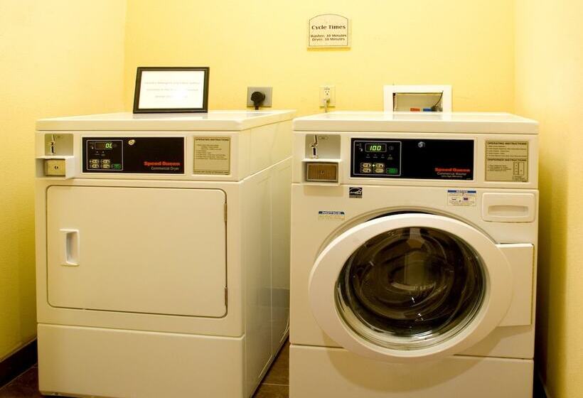 ホテル Holiday Inn Express & Suites   Jourdanton Pleasanton, An Ihg