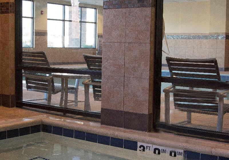 호텔 Holiday Inn Express & Suites Logan, An Ihg