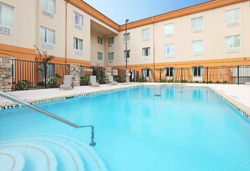 Holiday Inn Express Hotel & Suites Marshall, An Ihg