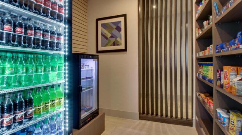 Holiday Inn Express Hotel & Suites Mount Pleasant, An Ihg