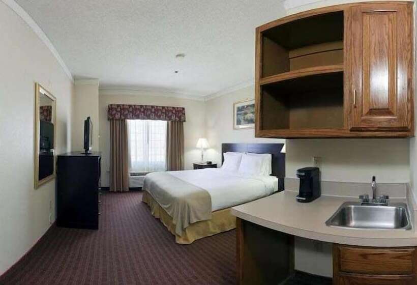 Holiday Inn Express Hotel & Suites Plainview, An Ihg