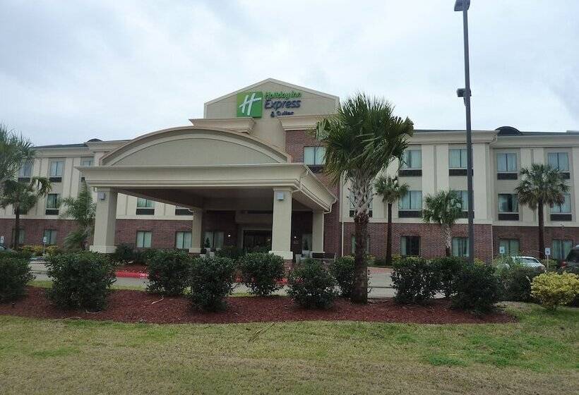 Holiday Inn Express Hotel & Suites Winnie, An Ihg
