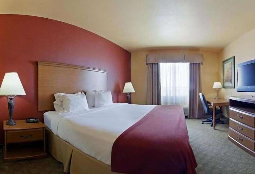 Holiday Inn Express Hotel & Suites Zapata, An Ihg