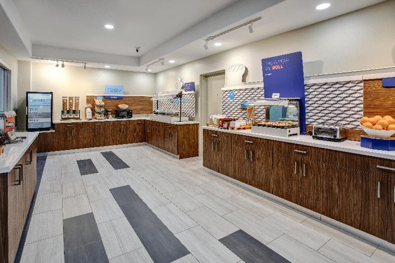 Holiday Inn Express Hotel And Suites Katy, An Ihg