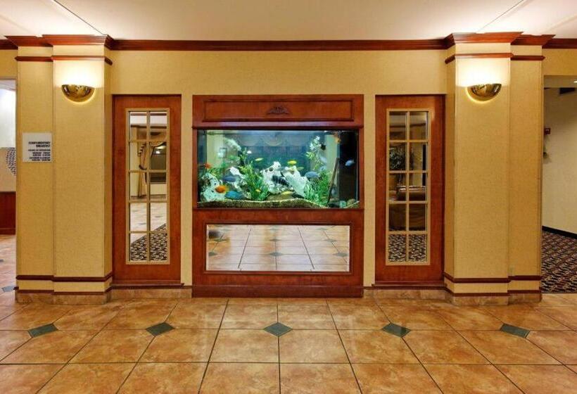 Отель Holiday Inn Express Crockett By Ihg