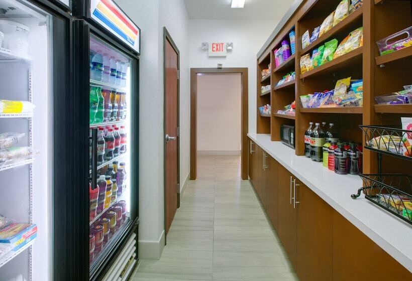 호텔 Holiday Inn Express & Suites   Denton North, An Ihg