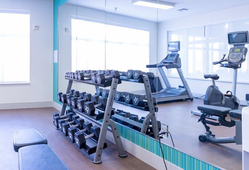 Отель Holiday Inn Express Hereford, An Ihg