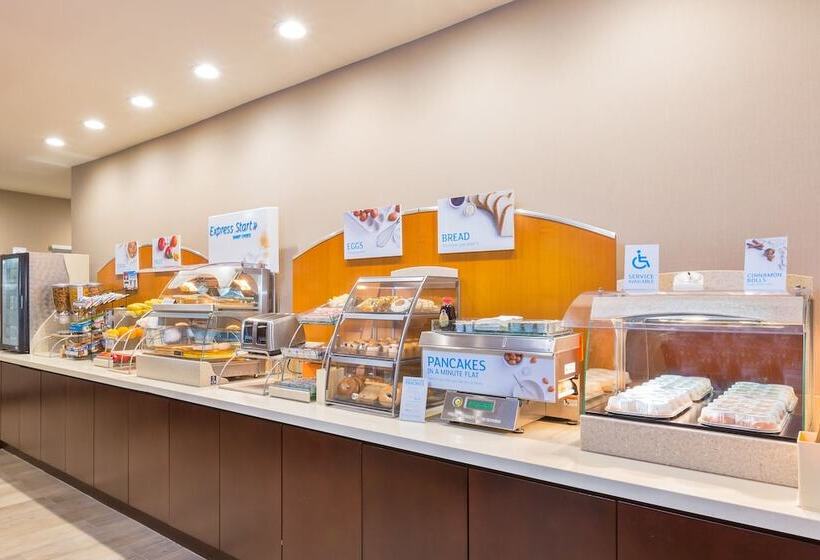 Отель Holiday Inn Express Palestine, An Ihg