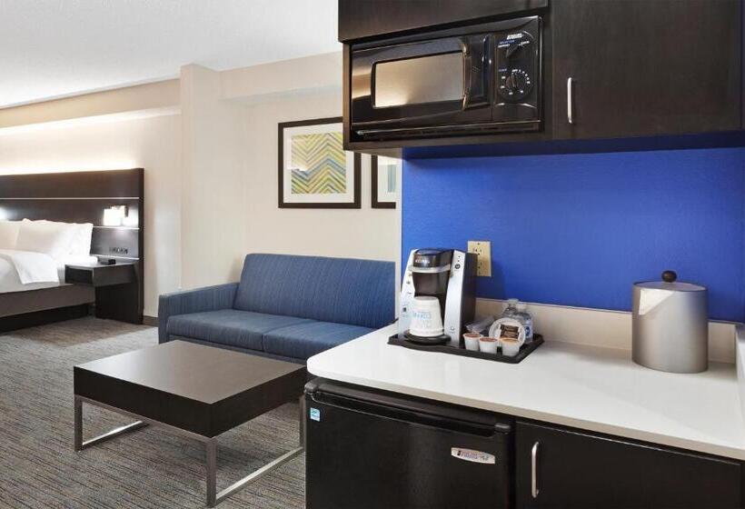 Отель Holiday Inn Express & Suites Culpeper, An Ihg