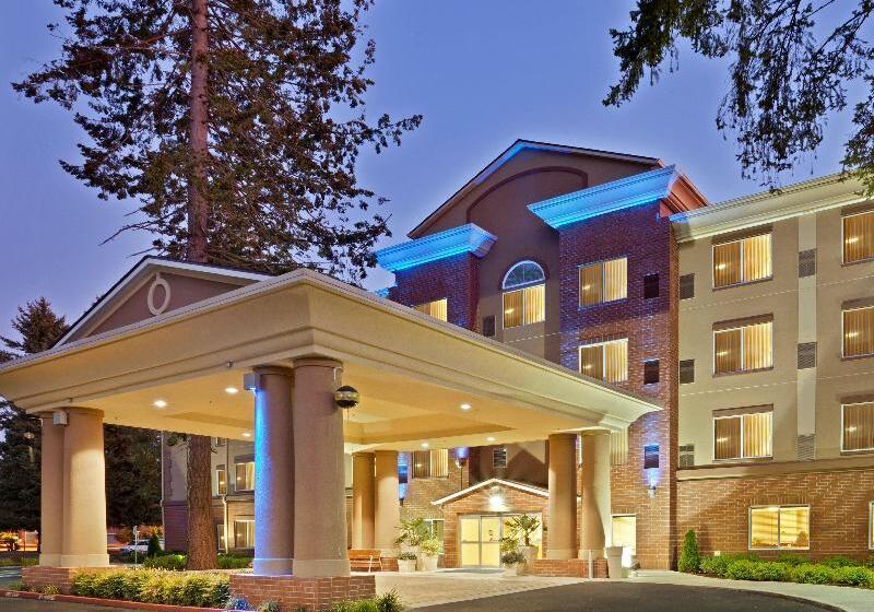 فندق Holiday Inn Express & Suites Lacey   Olympia, An Ihg