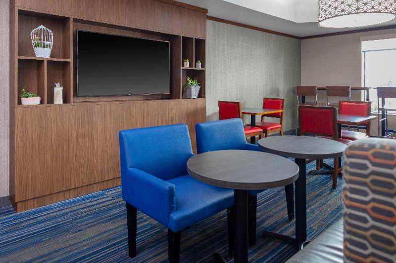 호텔 Holiday Inn Express & Suites Roanoke Rapids Se By Ihg