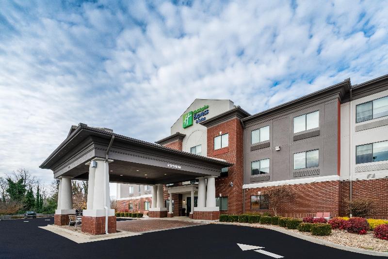 酒店 Holiday Inn Express & Suites Rocky Mount Smith Mountain Lake, An Ihg