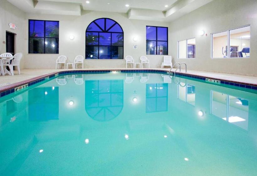 酒店 Holiday Inn Express & Suites Rocky Mount Smith Mountain Lake, An Ihg