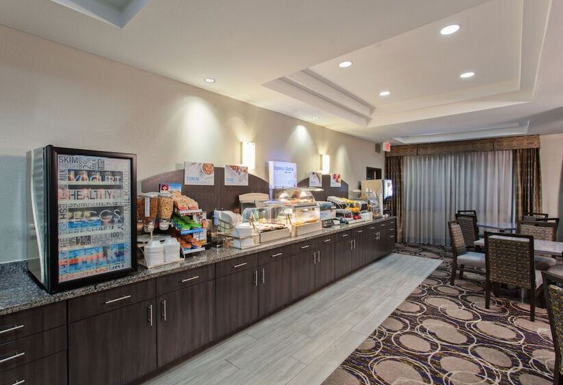 호텔 Holiday Inn Express & Suites Wharton, An Ihg