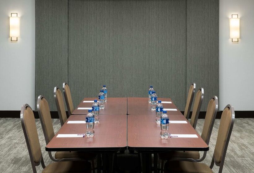 Отель Hyatt Place Jacksonville Airport