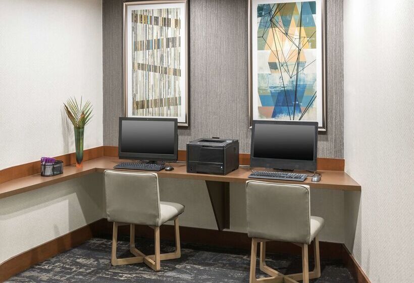 Отель Hyatt Place Jacksonville Airport