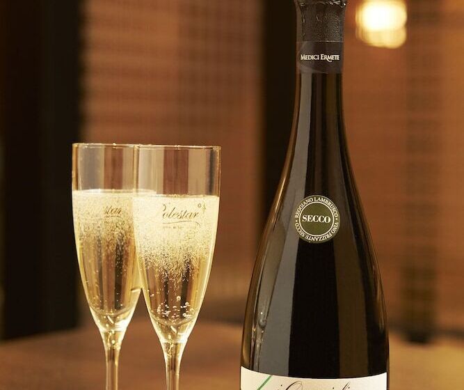 فندق Kinugawaonsen Sanraku