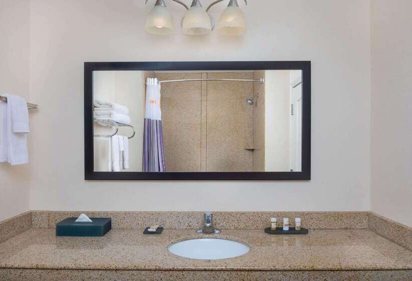 호텔 La Quinta By Wyndham Macon West