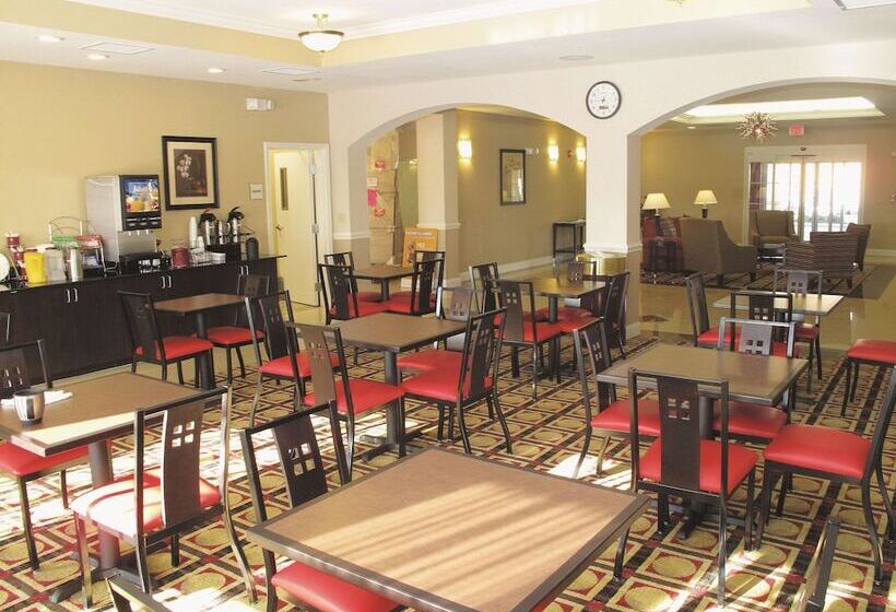 هتل La Quinta By Wyndham Macon West