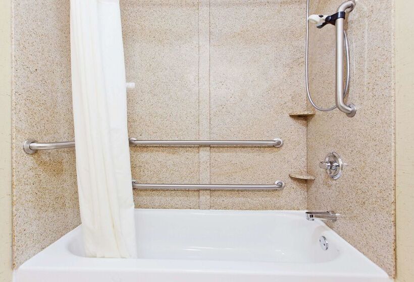 ホテル La Quinta By Wyndham Warner Robins   Robins Afb