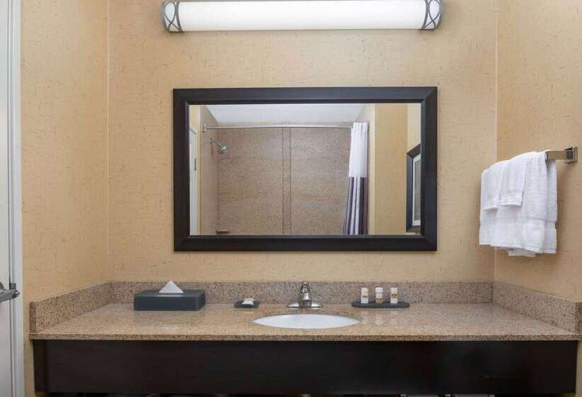 ホテル La Quinta By Wyndham Warner Robins   Robins Afb