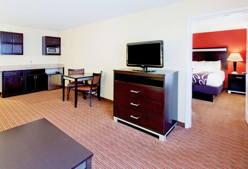 هتل La Quinta By Wyndham Warner Robins   Robins Afb