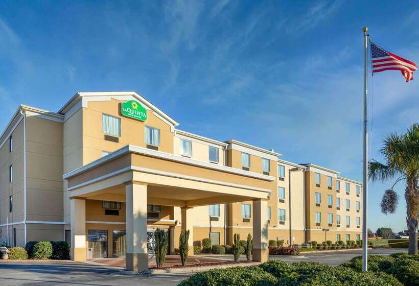 هتل La Quinta By Wyndham Warner Robins   Robins Afb