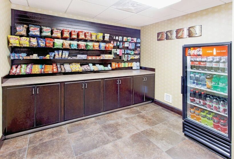 ホテル La Quinta By Wyndham Warner Robins   Robins Afb