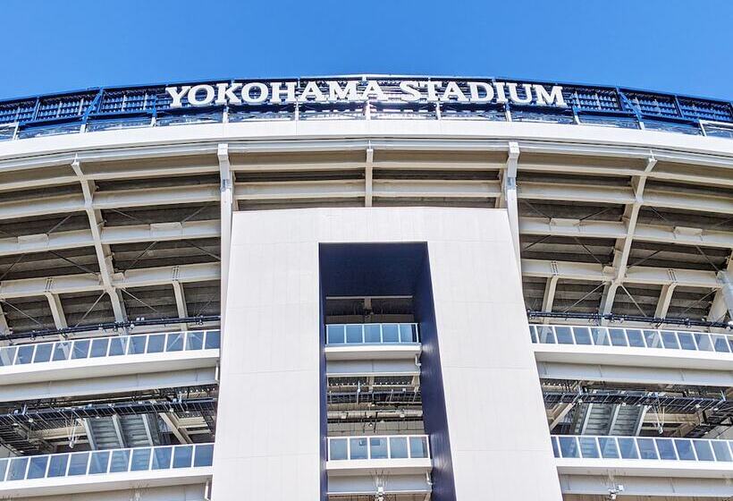 בית מלון כפרי Livemax Yokohama Stadium Mae