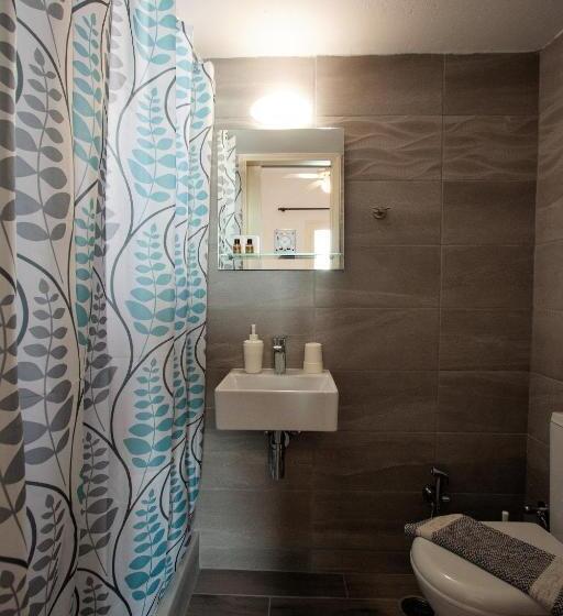 Отель Marisa Rooms