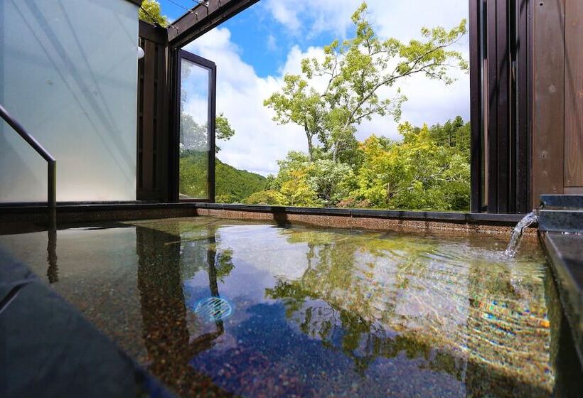 هتل Momijiya Honkan Takaosansou